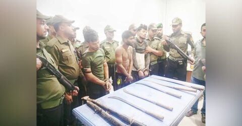 সীতাকুণ্ডে আনসারদের সাহসিকতায় ডাকাত(i)র কান্ড রুখে দেওয়া, ৩ জন আটক