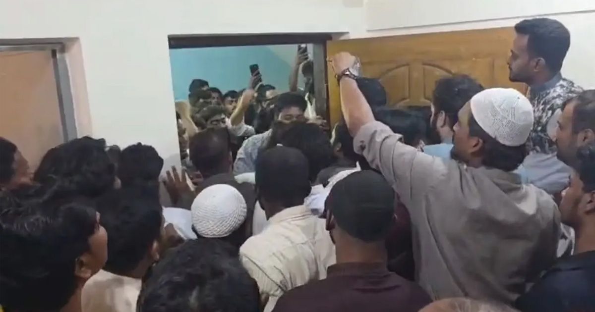 ঢাকার ধামরাইয়ে এনসিপির অনুষ্ঠানে সংঘর্ষ, আহত ২০