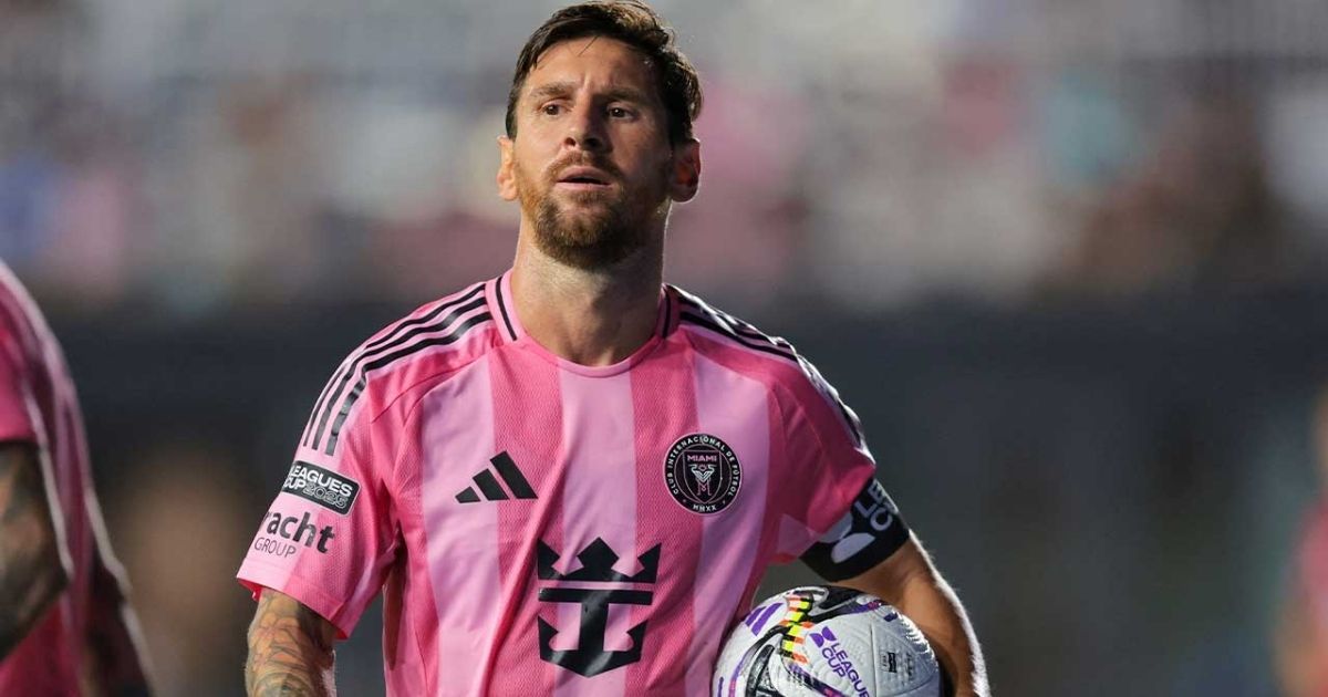 স্প্যানিশ ক্লাব ইউই কর্নেল্লা কিনলেন লিওনেল মেসি