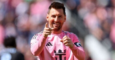 ৭৫ হাজার দর্শকের সামনে মেসি ম্যাজিক: কলোরাডোকে হারিয়ে নতুন কোচের জয় উদযাপন