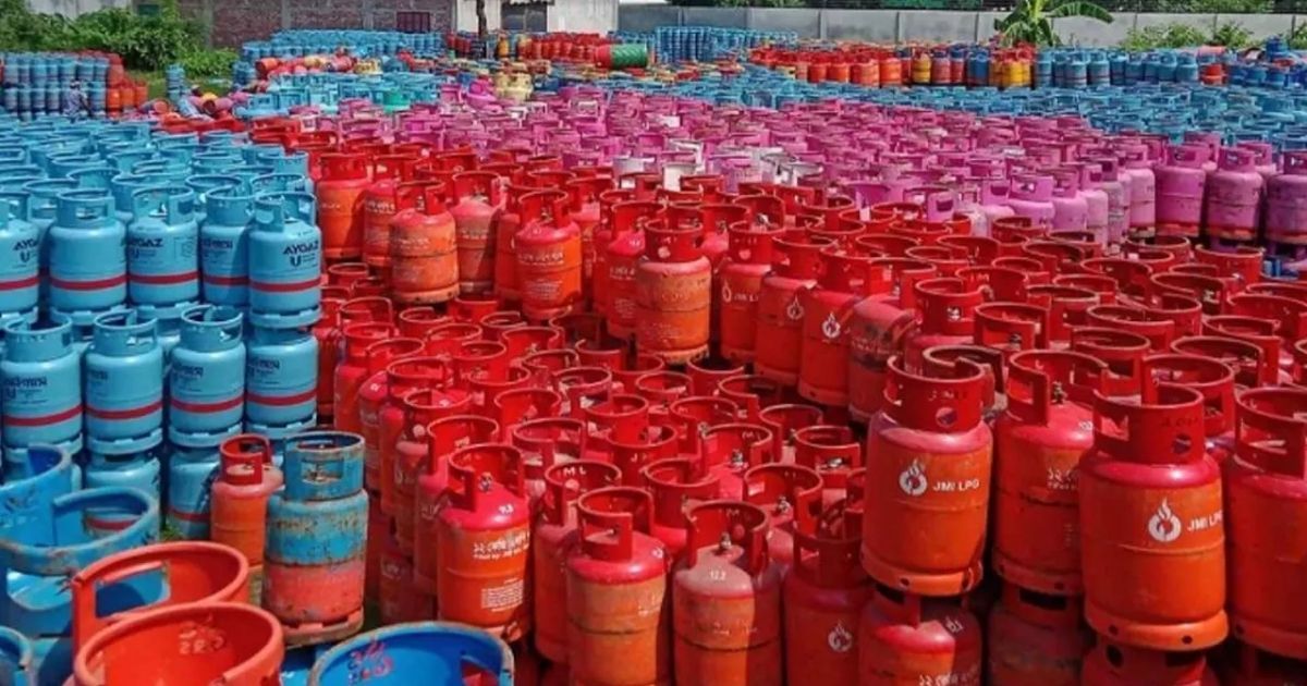 ১২ কেজি এলপিজি সিলিন্ডারের মূল্য বেড়ে ১৯৪০ টাকা