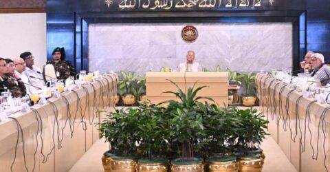 ২০২৬ সালের নির্বাচন হবে ভবিষ্যতের আদর্শ: আইনশৃঙ্খলা বৈঠকে প্রধান উপদেষ্টা