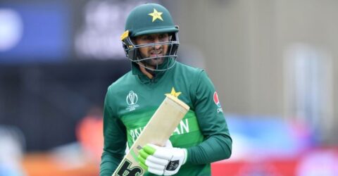 পিএসএল থেকেও অবসরের ঘোষণা দিলেন শোয়েব মালিক