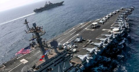 মধ্যপ্রাচ্যের দিকে যুক্তরাষ্ট্রের রণতরী, পাল্টা হামলার হুঁশিয়ারি ইরানের