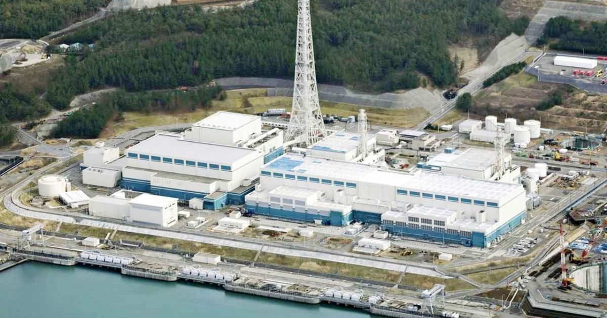 চালু হওয়ার এক দিন পরেই অচল বিশ্বের বৃহত্তম পরমাণু বিদ্যুৎকেন্দ্র