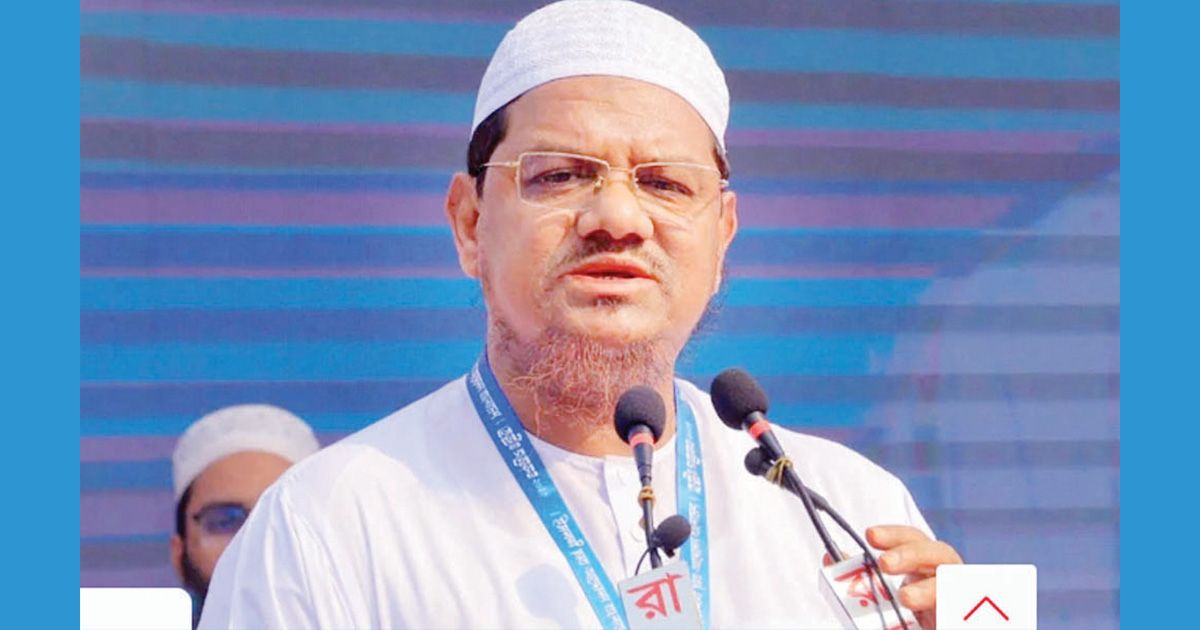 একটি দল ইসলামের লেবেল লাগিয়ে  আমাদের ধোঁকা দিয়েছে: চরমোনাই পীর