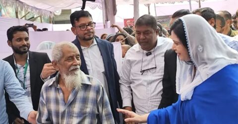 কড়াইল বস্তিতে ‘ফ্রি হার্ট ক্যাম্প’র আনুষ্ঠানিক উদ্বোধন করলেন ডা. জুবাইদা রহমান
