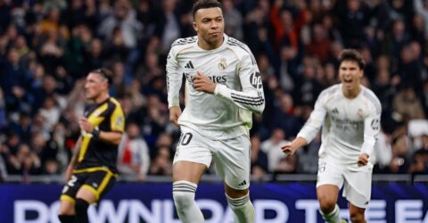 শেষ মুহূর্তে এমবাপের পেনাল্টি, নাটকীয় জয়ে মাঠ ছাড়ল রিয়াল মাদ্রিদ