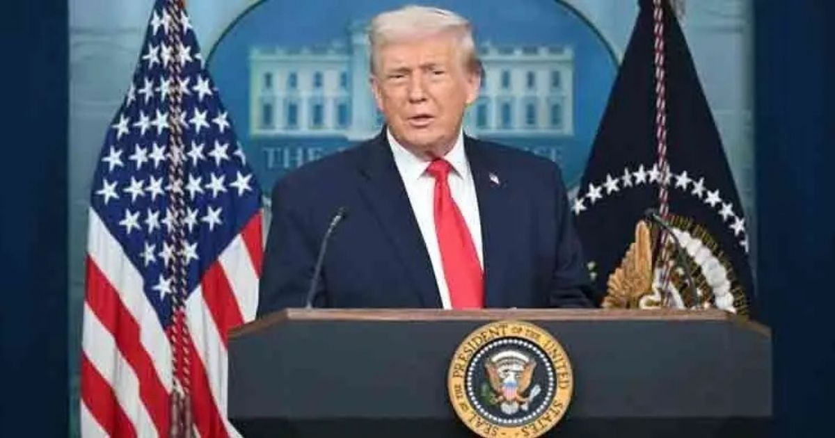 ইরানের সঙ্গে আলোচনার কথা নিশ্চিত করলেন ট্রাম্প