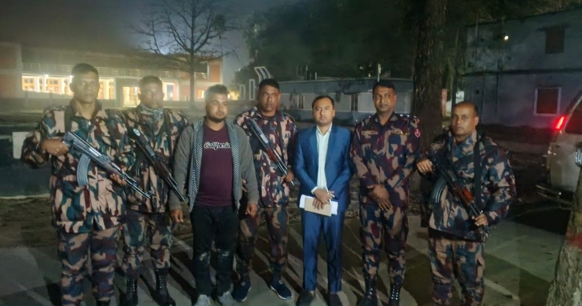 দৌলতপুর সীমান্তে ভারতীয় মদ ও নিষিদ্ধ ট্যাবলেট উদ্ধার