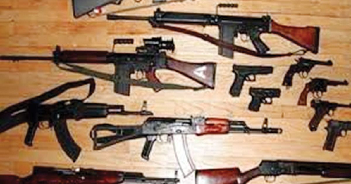 এখনো জমা পড়েনি ২০ হাজার বৈধ অস্ত্র