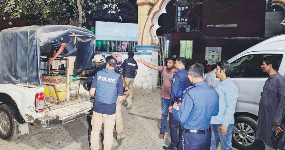 কুমিল্লায় মন্দিরে রাখা বোমা নিষ্ক্রিয়, থানায় মামলা