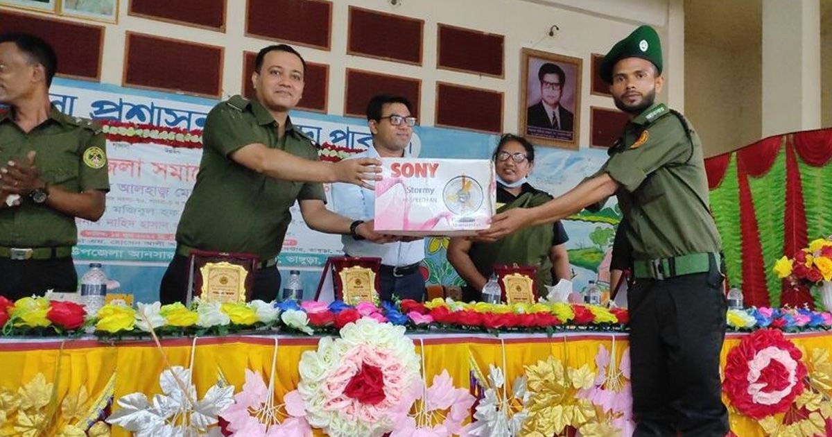 ভাঙ্গুড়ায় আনসার-ভিডিপি সদস্যদের ইফতার মাহফিল