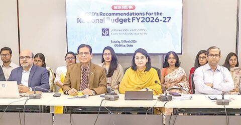 জ্বালানি তেলের দাম নিয়ন্ত্রণে রাখতে সরকারের হাতে সুযোগ রয়েছে: সিপিডি