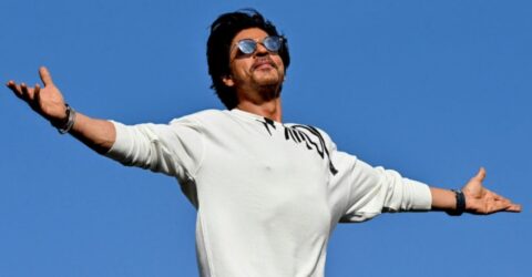বলিউডের শীর্ষ ধনী অভিনেতা শাহরুখ