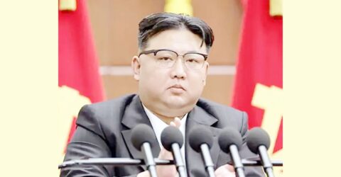 ১০টি ব্যালিস্টিক ক্ষেপণাস্ত্র ছুড়লেন কিম