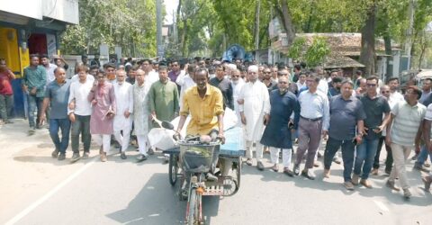 ঝিনাইদহে কৃষকদল নেতার লাশ নিয়ে বিএনপির বিক্ষোভ