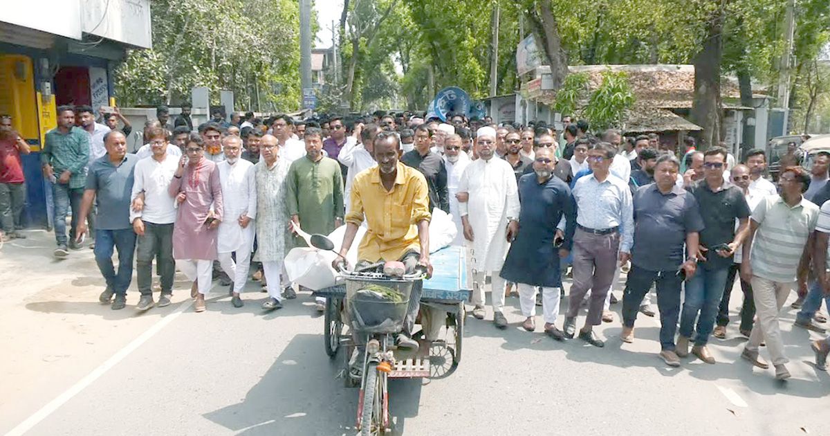 ঝিনাইদহে কৃষকদল নেতার লাশ নিয়ে বিএনপির বিক্ষোভ