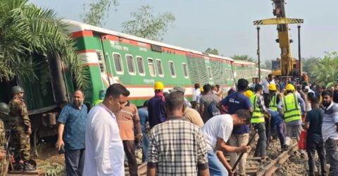 নীলসাগর এক্সপ্রেস লাইনচ্যুত: ২২ ঘণ্টা পর ট্রেন চলাচল স্বাভাবিক