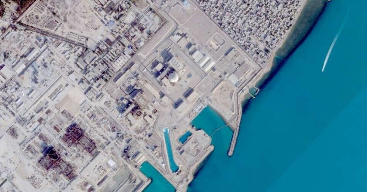 ‘ইরানের পারমাণবিক বিদ্যুৎকেন্দ্রে হামলা হলে তেজস্ক্রিয়তা থেকে কেউ রেহাই পাবে না’