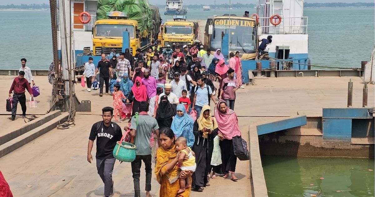 চাপ বাড়লেও নেই ভোগান্তি, ঈদে নাড়ির টানে বাড়ি ফিরছে মানুষ