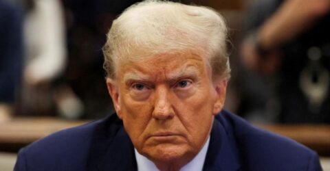 যুদ্ধে যোগ না দেওয়ায় ন্যাটোকে ‘কাপুরুষ’ বললেন ট্রাম্প