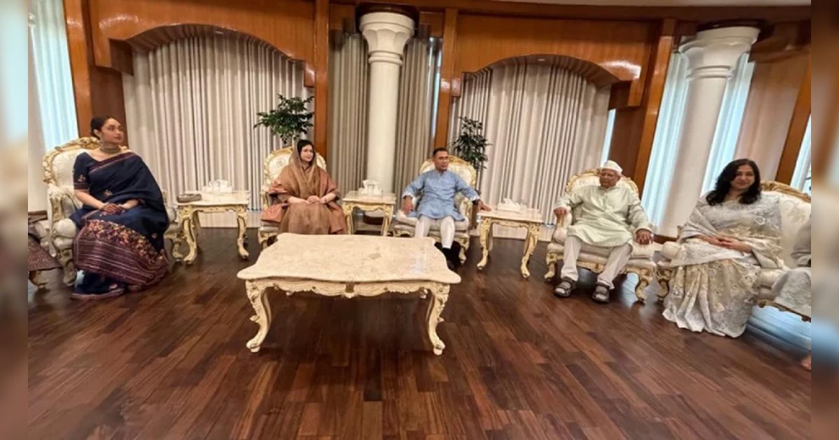 যমুনায় প্রধানমন্ত্রীর সঙ্গে ঈদ শুভেচ্ছা বিনিময় করলেন ড. ইউনূস