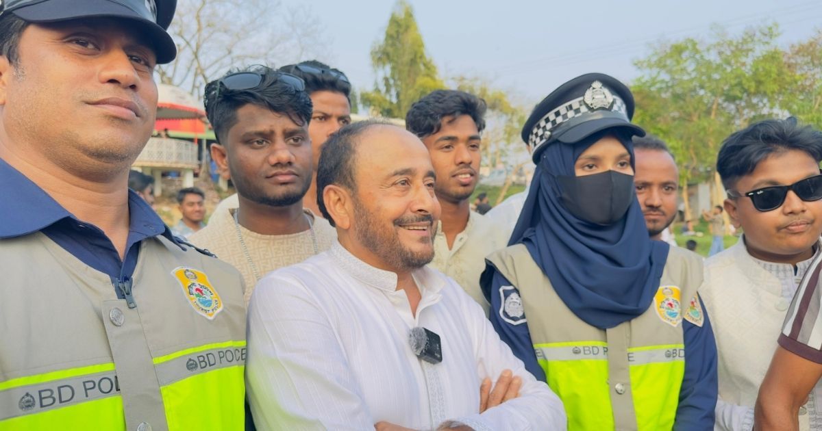 শ্রীমঙ্গলে পর্যটকদের সাথে ঈদের শুভেচ্ছা বিনিময় করলেন এমপি হাজী মুজিব