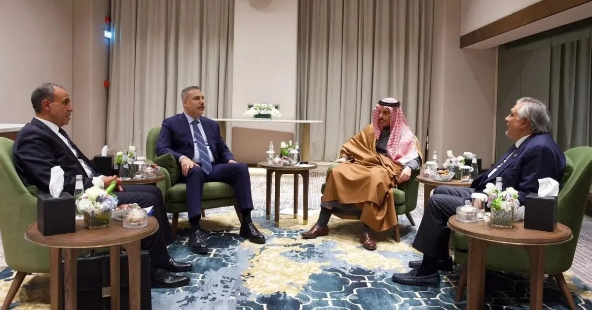 মধ্যপ্রাচ্যে নিরাপত্তা জোটের উদ্যোগ, এক টেবিলে চার দেশ