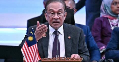 হরমুজ প্রণালিতে মালয়েশীয় জাহাজ চলাচলে ইরানের বিশেষ অনুমতি