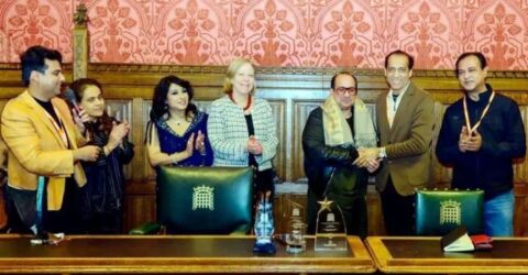 হাউজ অব কমন্সে বাংলা গানের প্রকাশনা উৎসব, মুক্তি পেল রাহাত ফতেহ আলীর ‘প্রেম
পিয়াসা’