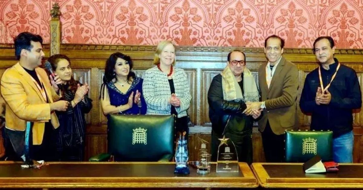 হাউজ অব কমন্সে বাংলা গানের প্রকাশনা উৎসব, মুক্তি পেল রাহাত ফতেহ আলীর ‘প্রেম
পিয়াসা’