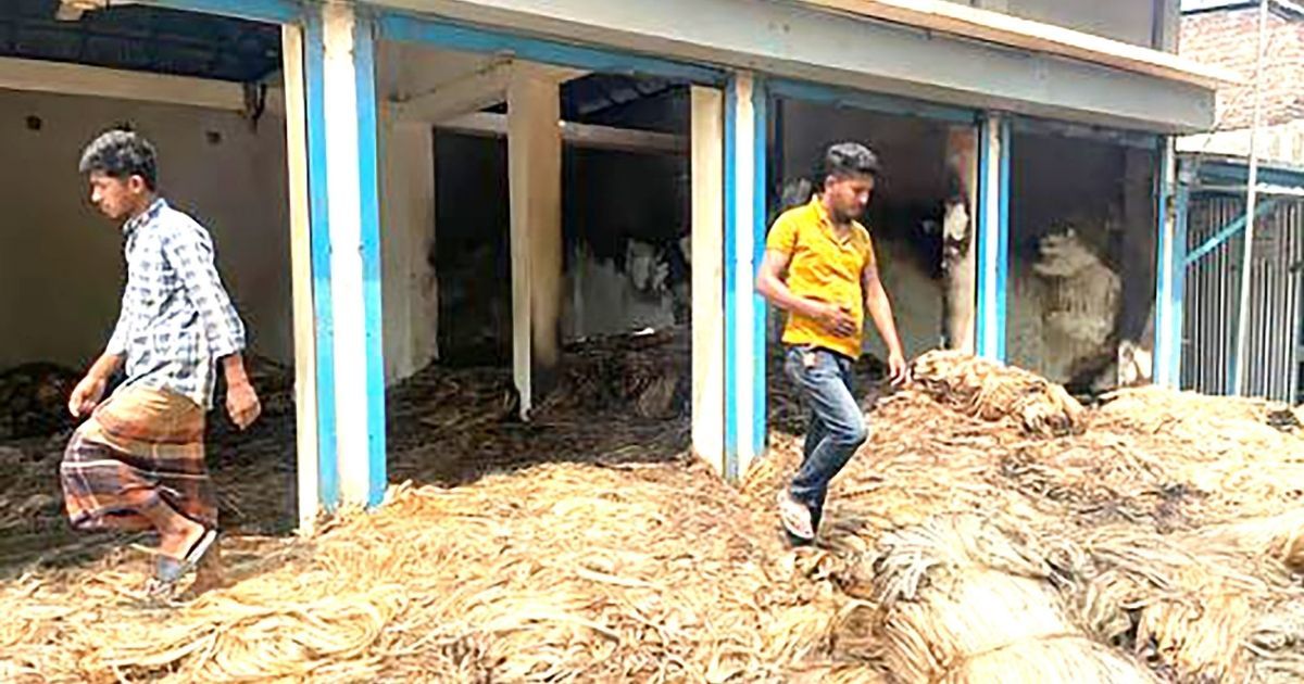 ফরিদপুরে পাটের গুদামে আগুন, ৩০ লাখ টাকার ক্ষতির দাবি