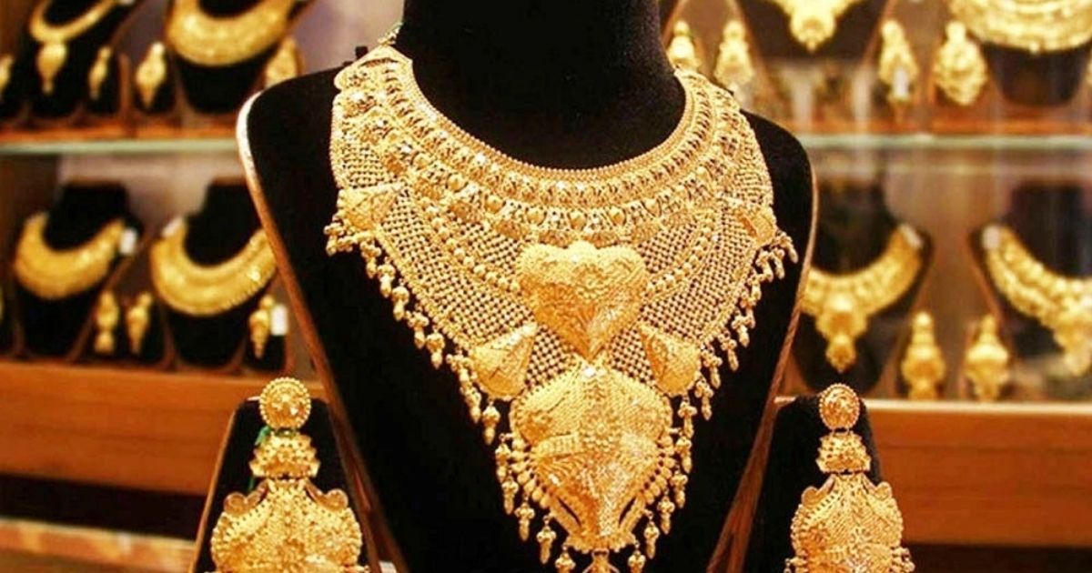দিনে দুই দফা বাড়িয়ে স্বর্ণের নতুন দাম নির্ধারণ