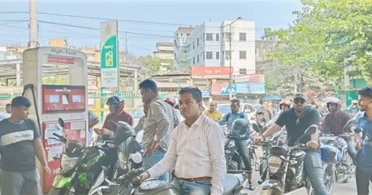 তেলের জন্য হাহাকার, ভোগান্তি চরমে