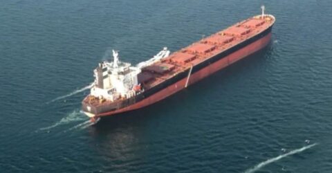 সৌদি থেকে বিকল্প পথে চট্টগ্রামে আসছে ১ লাখ টন তেল