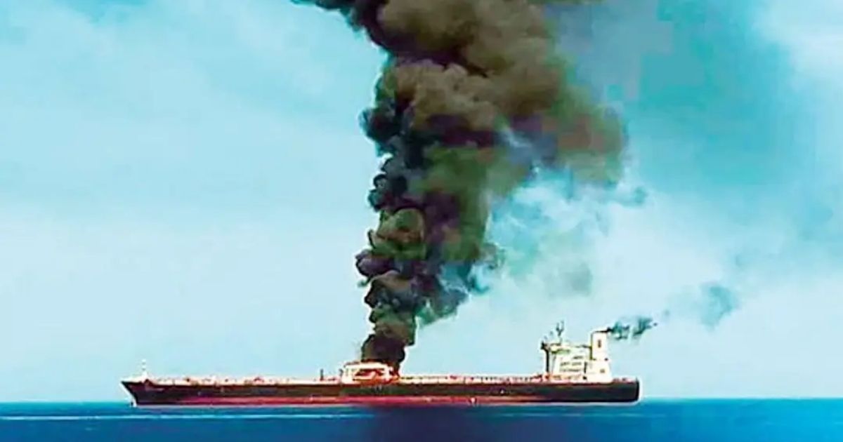 দুবাই উপকূলে কুয়েতি তেলবাহী ট্যাংকারে ইরানের ড্রোন হামলা