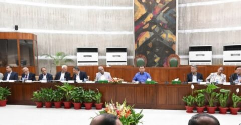 জ্বালানি সংকটে অফিসের সময়সূচি নিয়ে সরকারের নতুন সিদ্ধান্ত