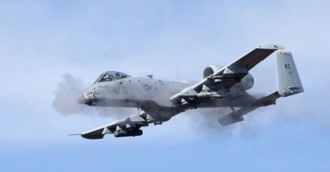 ধ্বংস হলো আমেরিকার দুটি অত্যাধুনিক যুদ্ধবিমান, নিখোঁজ এক পাইলট