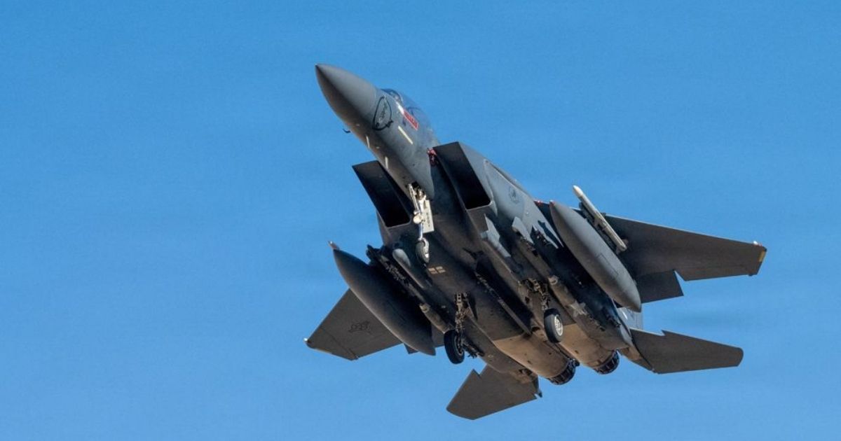 ইরানে বিধ্বস্ত যুদ্ধবিমানের দ্বিতীয় ক্রুকে উদ্ধার করল মার্কিন বাহিনী