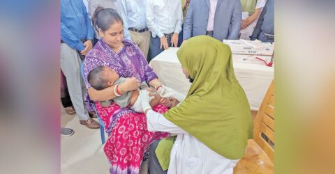 ১৮ জেলার ৩০ উপজেলায় শুরু জরুরি টিকাদান