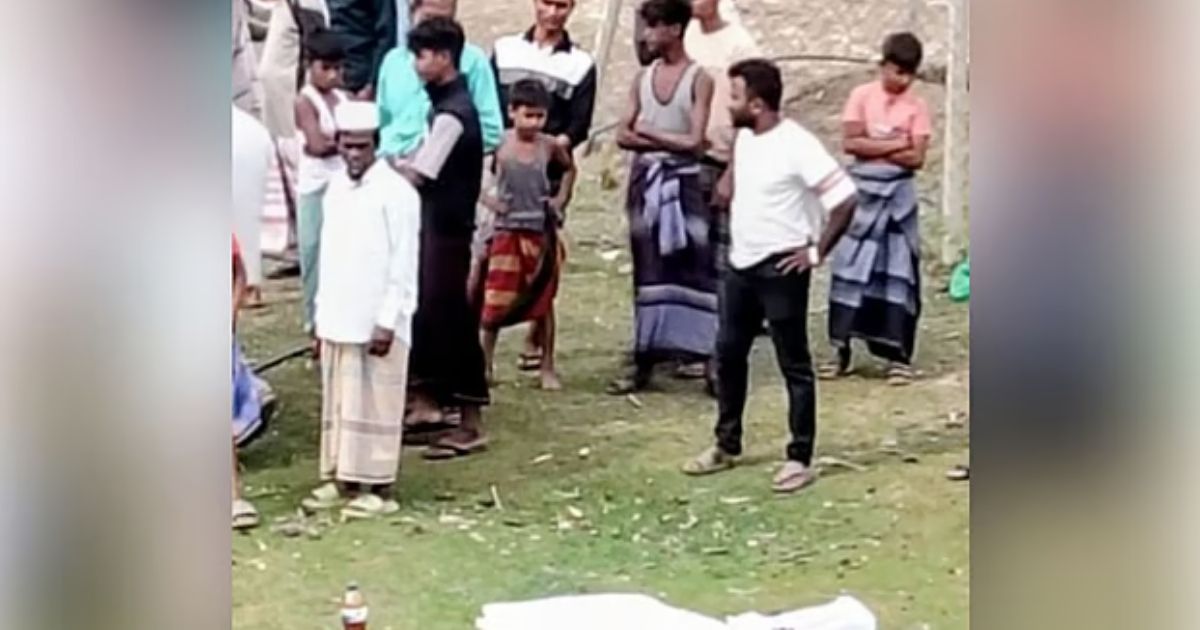 বস্তা খুলতেই বেরিয়ে এলো মরদেহের ছয় খণ্ডের