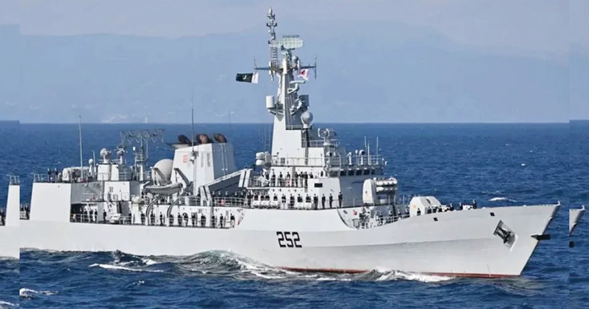 আরব সাগর থেকে বাংলাদেশিসহ পাঁচ দেশের ১৮ নাবিককে উদ্ধার করল পাকিস্তান নৌবাহিনী