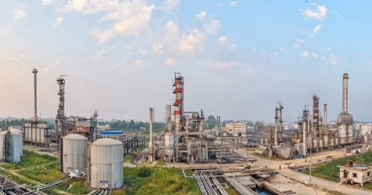 ক্রুড অয়েল সংকটে বন্ধ হলো একমাত্র রাষ্ট্রায়ত্ত তেল শোধনাগার