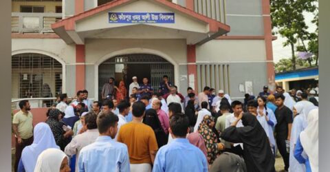 সোনারগাঁয়ে ২০২৫ সালের প্রশ্নে এসএসসি পরীক্ষা দিলো ১৭৭ পরীক্ষার্থী