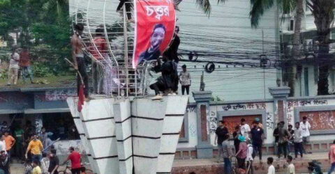 খুলনার শিববাড়ি মোড়ের নাম ‘শহীদ মীর মুগ্ধ চত্বর’ ঘোষণা আন্দোলনকারীদের